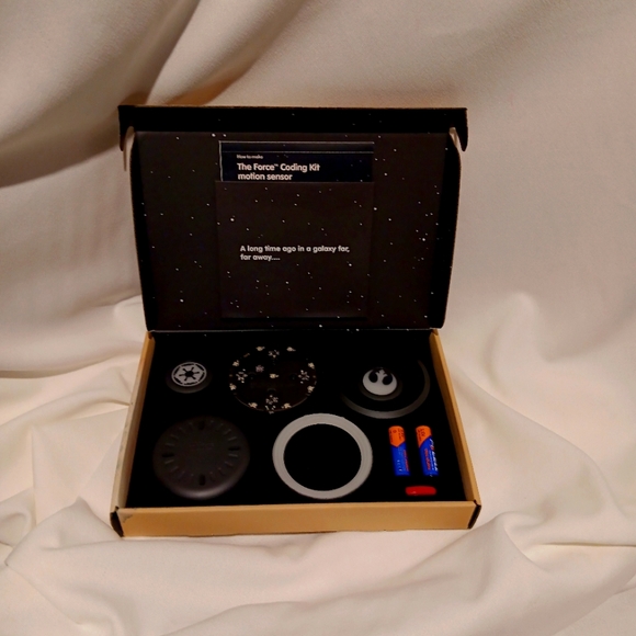 NIB Kano Star Wars The Force Coding Kit - Explore The Force STEM Learning - Picture 9 of 12